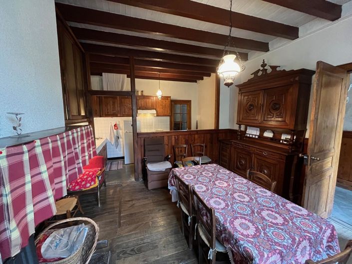 Image No.11-3 Bed House for sale