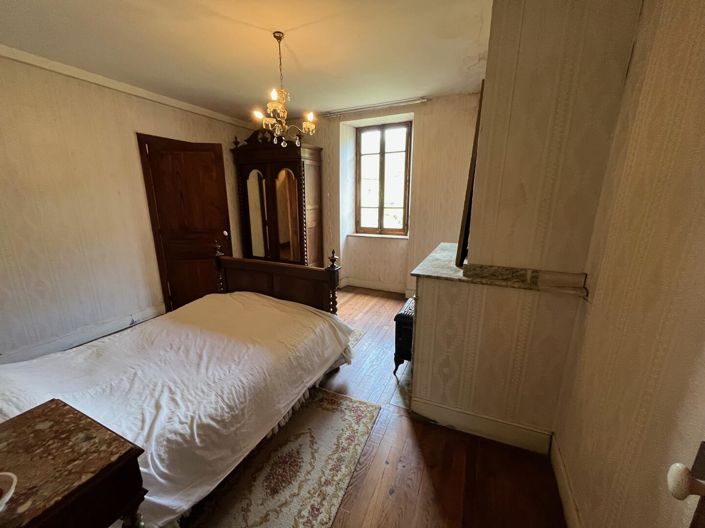 Image No.9-3 Bed House for sale