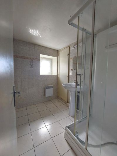 Image No.11-3 Bed House for sale