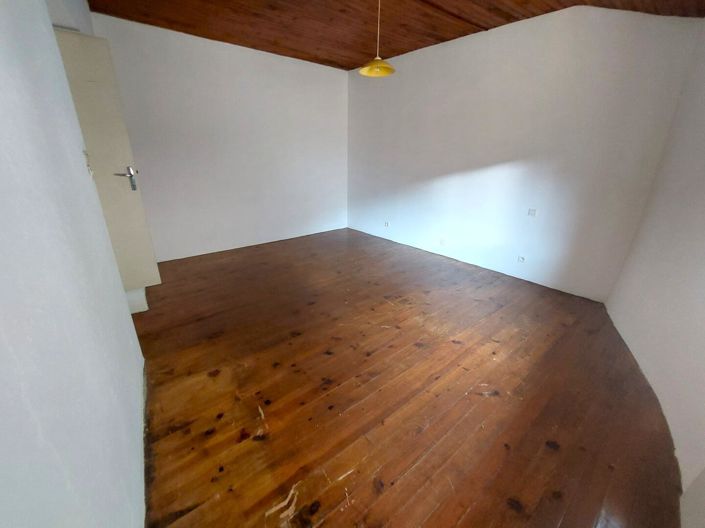 Image No.9-3 Bed House for sale