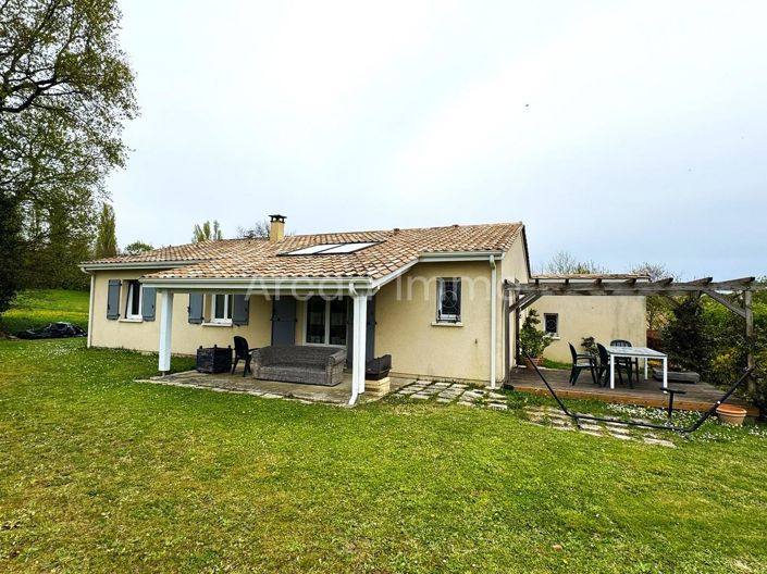 Image No.1-3 Bed House for sale