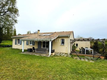 1 - Puysserampion, Maison