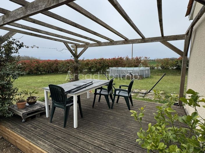 Image No.10-3 Bed House for sale