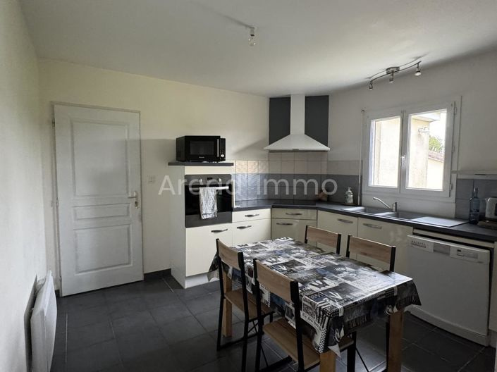 Image No.2-3 Bed House for sale