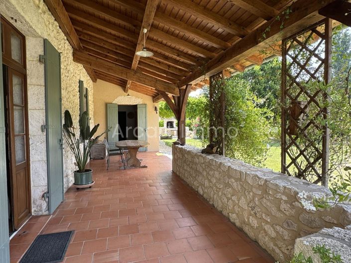 Image No.8-3 Bed House for sale