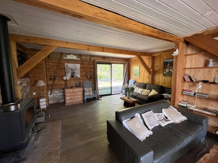 Image No.2-6 Bed House for sale