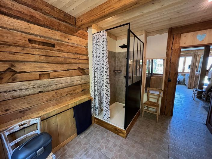 Image No.9-6 Bed House for sale