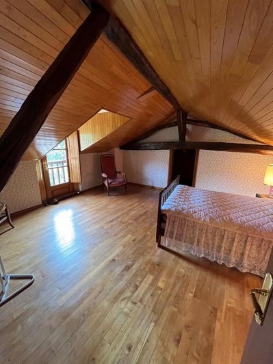 Image No.9-3 Bed House for sale