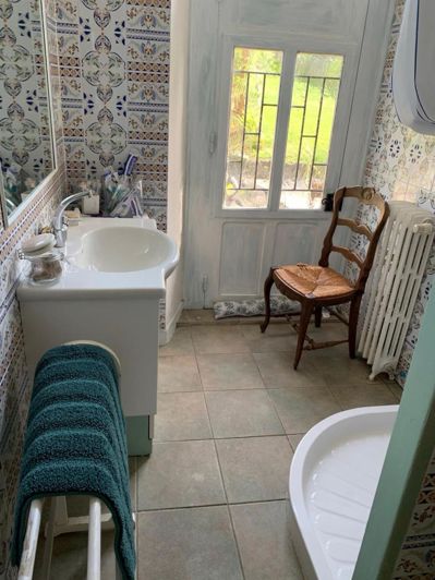 Image No.18-5 Bed House for sale