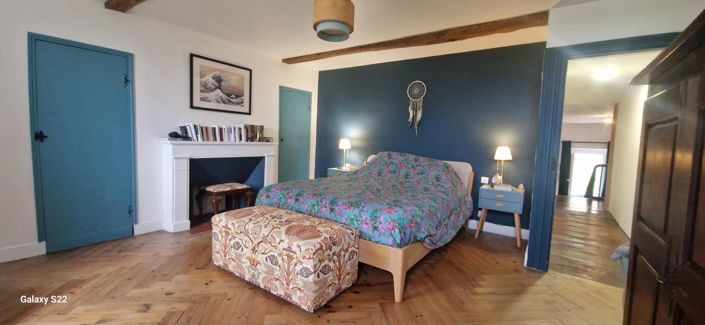 Image No.8-5 Bed House for sale