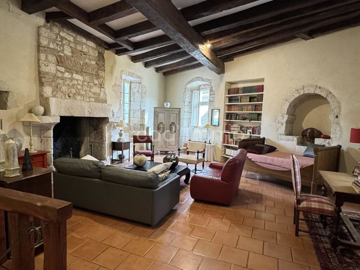 Image No.4-4 Bed House for sale