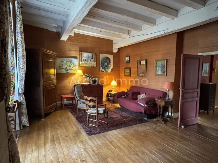 Image No.8-4 Bed House for sale