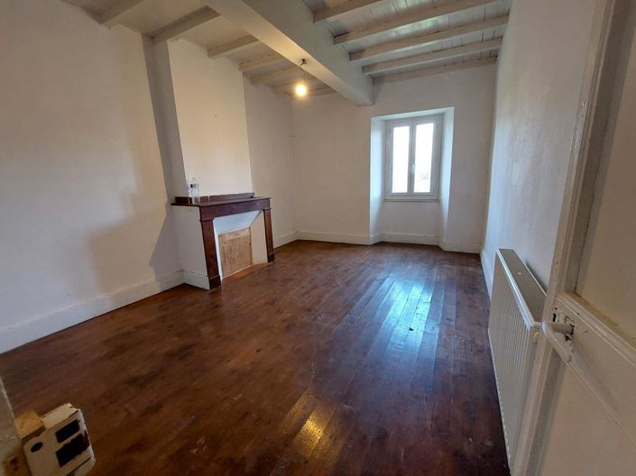 Image No.11-3 Bed House for sale