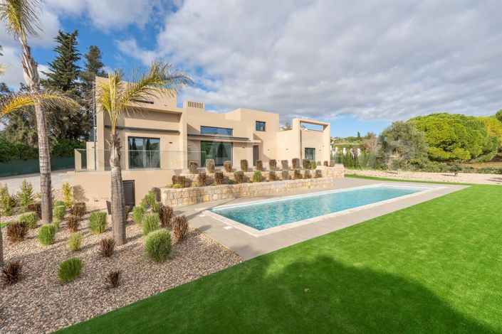 Image No.3-4 Bed House for sale