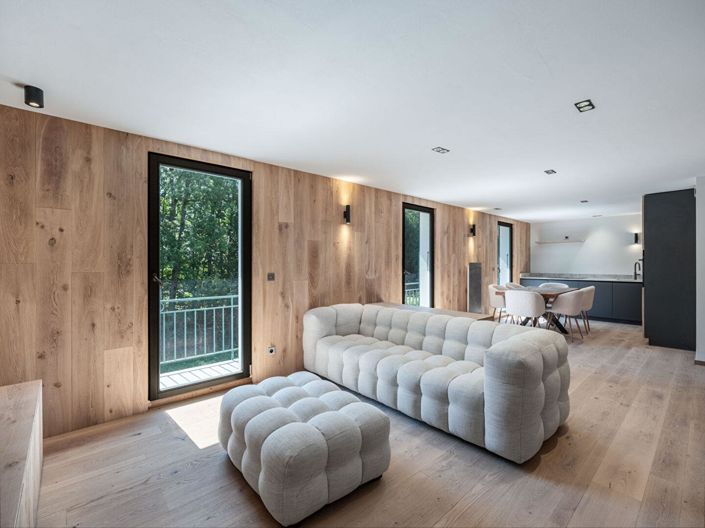 Image No.1-3 Bed House for sale