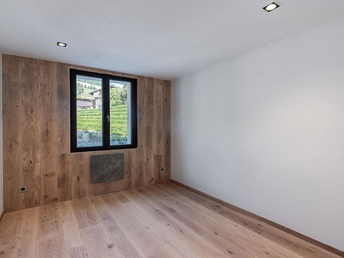 Image No.8-3 Bed House for sale