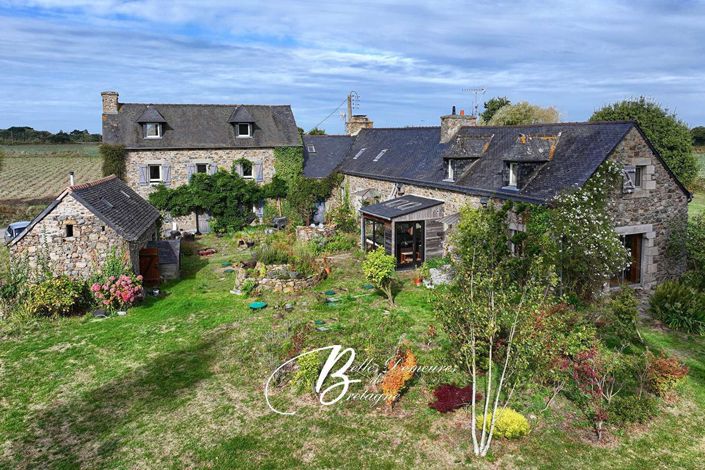 Image No.2-8 Bed House for sale