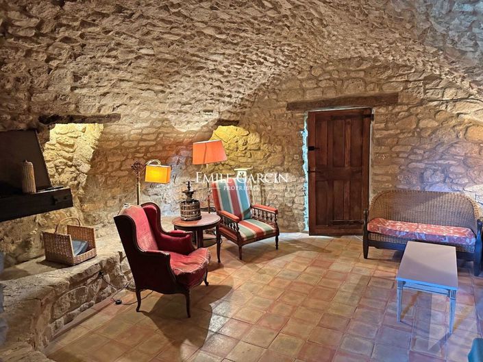 Image No.9-7 Bed House for sale