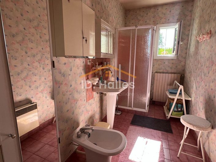 Image No.11-5 Bed House for sale