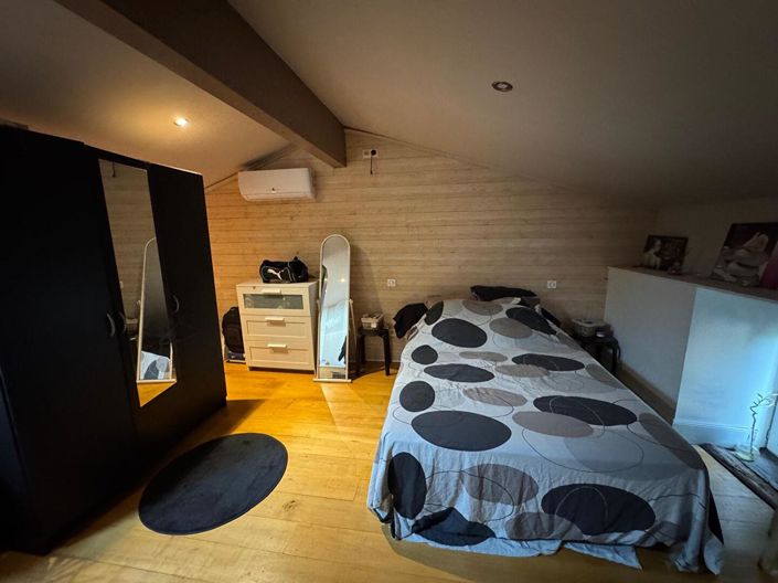 Image No.10-1 Bed House for sale