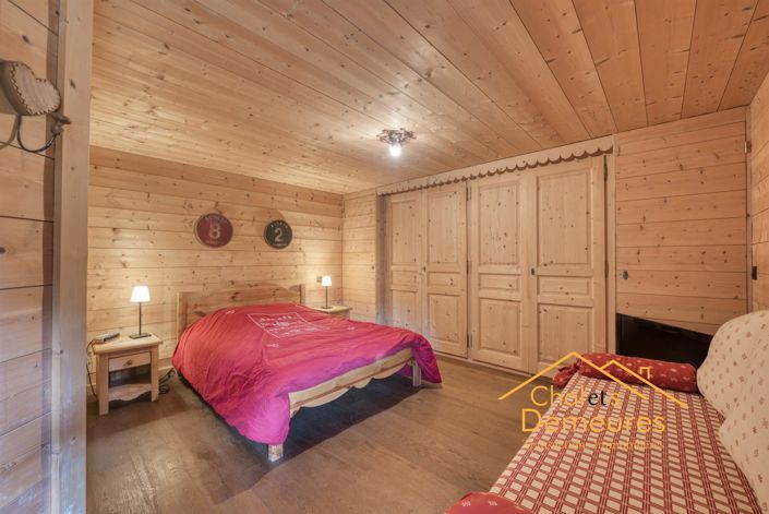 Image No.6-Maison de 6 chambres à vendre à Demi-Quartier