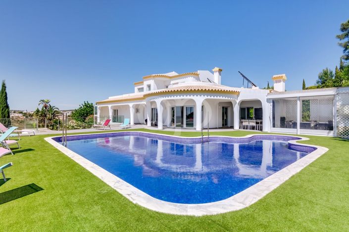 Image No.1-Maison de 4 chambres à vendre à Faro City