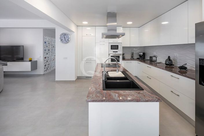 Image No.3-Maison de 4 chambres à vendre à Faro City