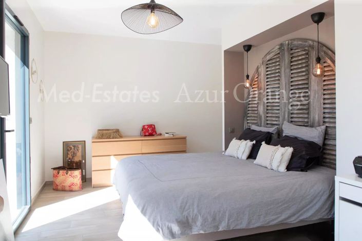 Image No.13-5 Bed House for sale