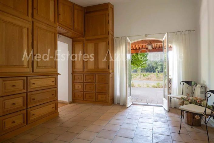 Image No.15-6 Bed House for sale