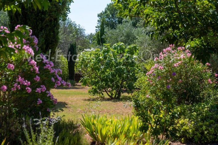 Image No.20-6 Bed House for sale