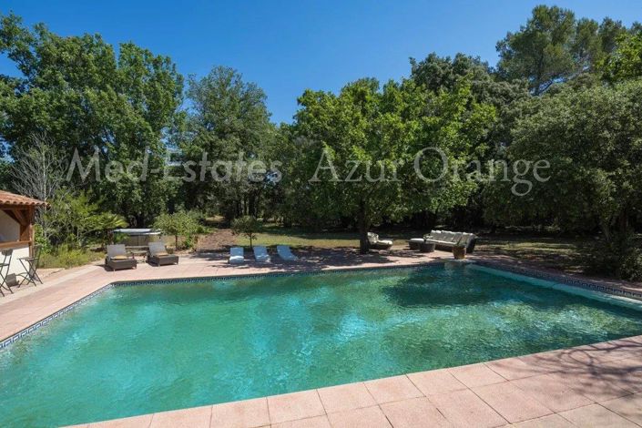 Image No.40-6 Bed House for sale