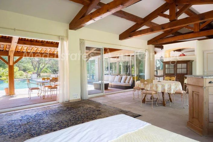 Image No.45-6 Bed House for sale