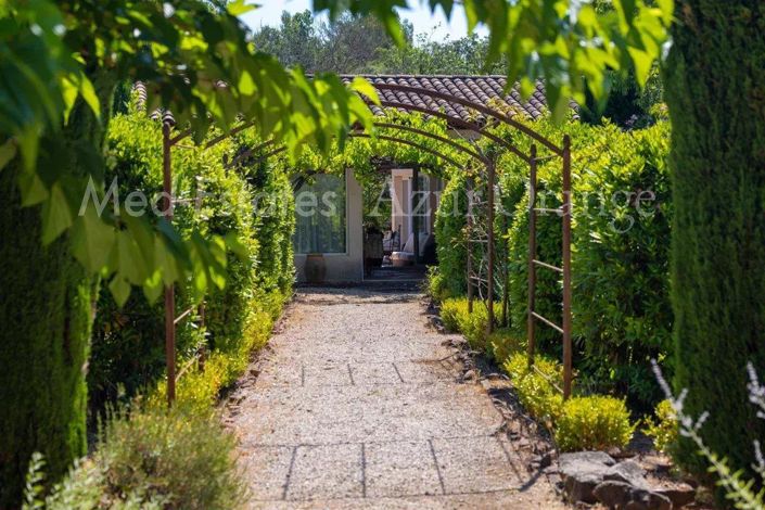 Image No.52-6 Bed House for sale