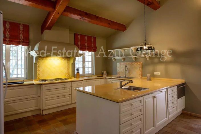 Image No.7-6 Bed House for sale