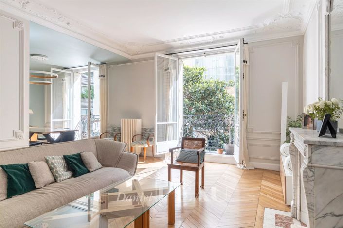 Image No.1-4 Bed Apartment for sale
