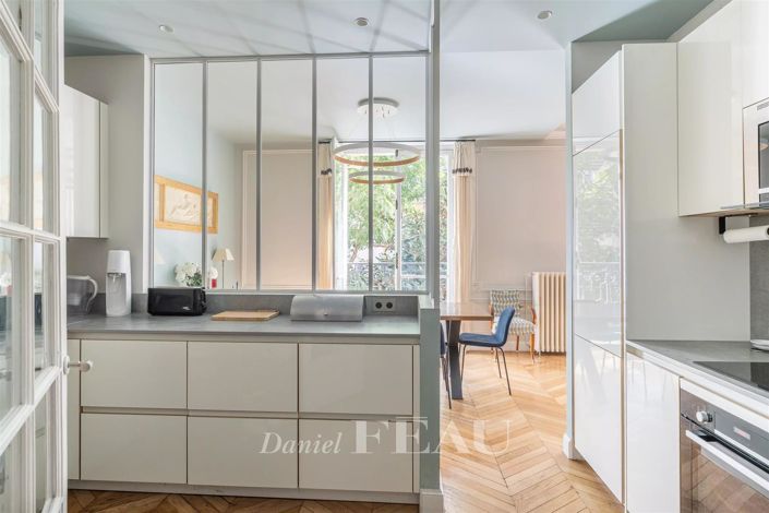 Image No.10-4 Bed Apartment for sale