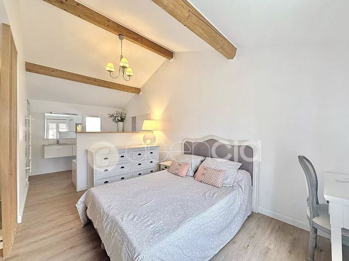 Image No.6-1 Bed House for sale