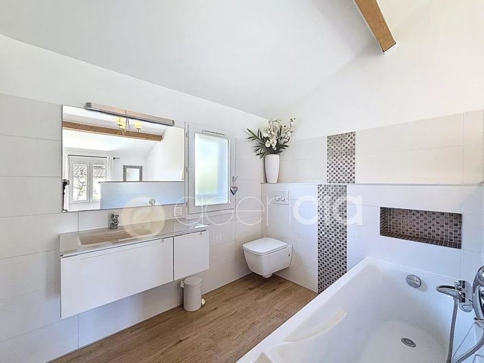 Image No.7-1 Bed House for sale