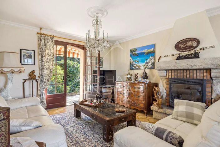 Image No.5-4 Bed House for sale