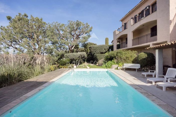 Image No.9-4 Bed House for sale