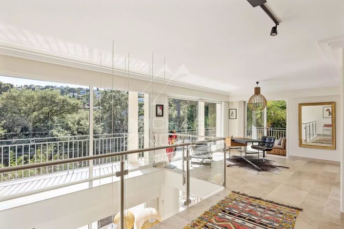 Image No.7-5 Bed House for sale