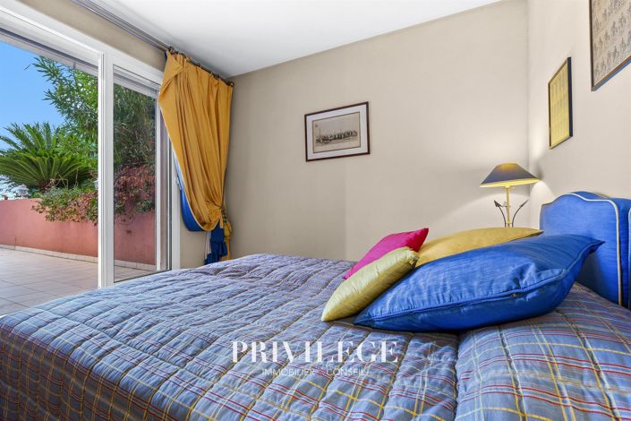 Image No.18-3 Bed House for sale