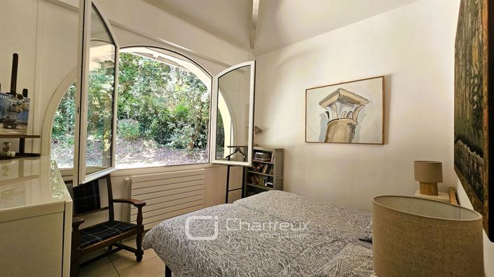 Image No.10-4 Bed House for sale