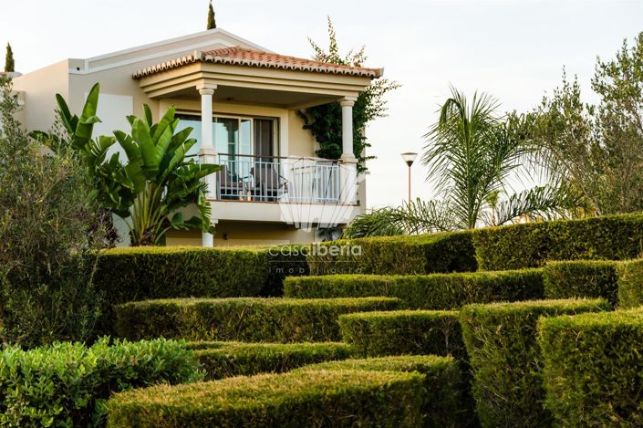 Image No.55-2 Bed House for sale