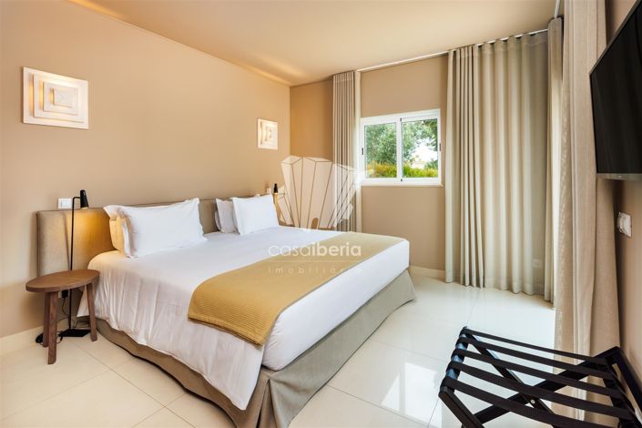 Image No.41-3 Bed House for sale