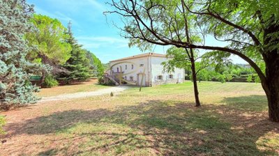 1 - Barjac, Maison