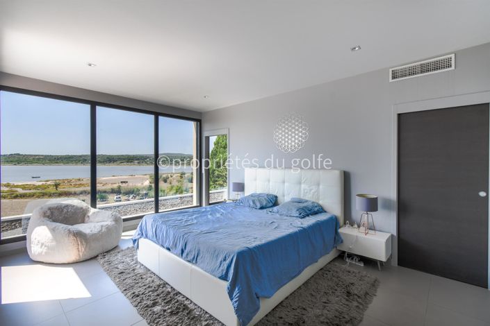 Image No.15-4 Bed House for sale