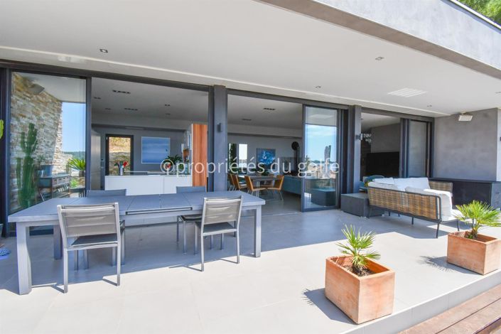 Image No.5-4 Bed House for sale