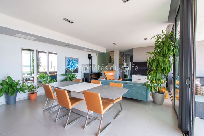 Image No.9-4 Bed House for sale