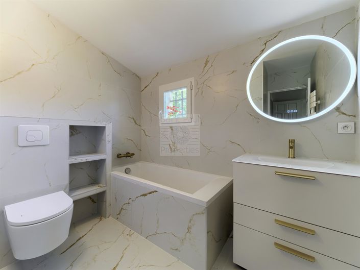 Image No.12-4 Bed House for sale